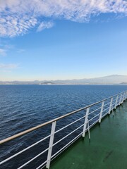 Fototapeta na wymiar Looking at Jeju Island from the boat