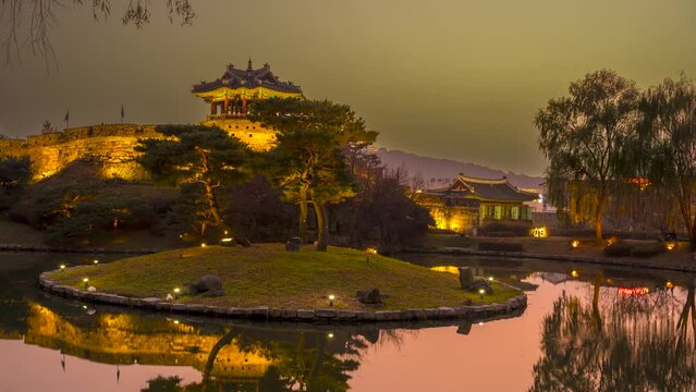 Time lapse, as it gets dark, Dongbuklu and Yongyeon are lit up and it is beautiful.