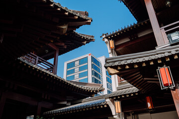 Fototapeta na wymiar traditional chinese temple architecture