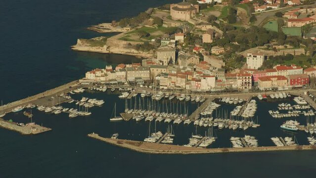 vue a&eacute;rienne drone Corse Saint Florent