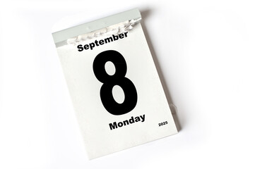 8  . September 2025
