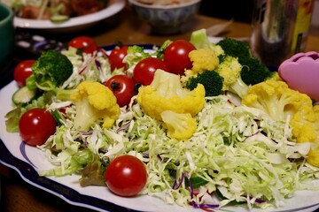 カラフルなサラダ