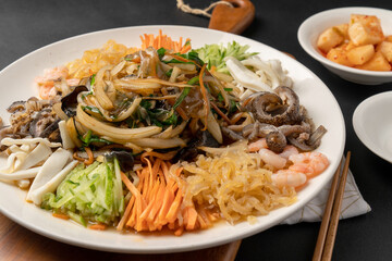 Sweet and sour pork, jajangmyeon, kansho shrimp, seafood, Chinese food, Sweet and sour pork, black bean noodles, thinly sliced shrimp, seafood jjamppong, jjamppong, bean paste skin, Chinese food