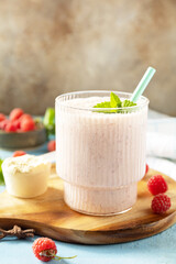 yogurt with strawberries