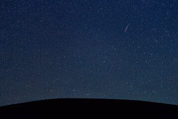 THE GEMINID METEOR SHOWER AND THE SHOOTING STARS AND THE MILKY WAY FROM THE DESERT