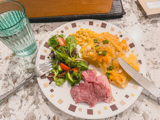 ホームステイ先での食事