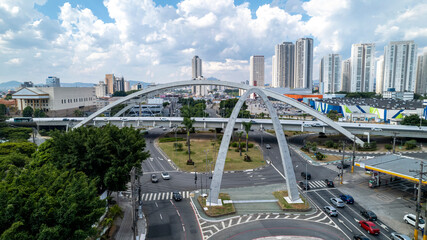 Fototapeta premium Metallic Bridge. Reinaldo de Oliveira Viaduct in the city of Osasco, Sao Paulo, Brazil.