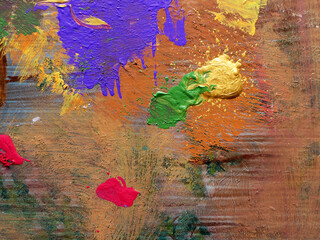 detail of an old and dirty painting palette
