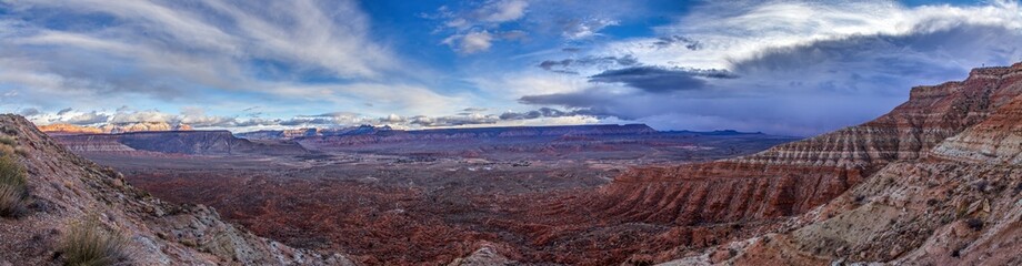 Fototapeta na wymiar High-contrast panoramic image of the canyon landscape of the Arizona desert