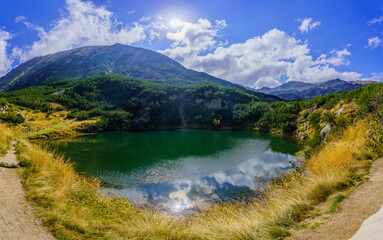 Fototapeta na wymiar Okoto Lake, in Pirin National Park