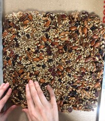 Gangjeong made from various nuts