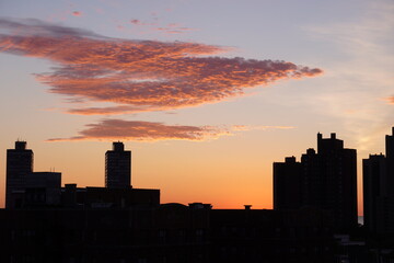 Fototapeta na wymiar Sunrise Over Hyde Park Chicago