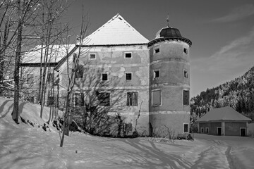 Schloss Greifenberg im Winter  . Greifenberg castle . Radmer . Steiermark . Österreich