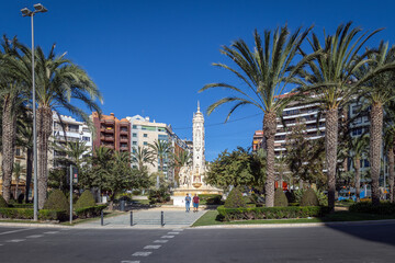 Fototapeta na wymiar Plaza de Los Luceros ad Alicante, Spagna 