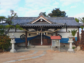 神社拝殿正面。
日本の神社。