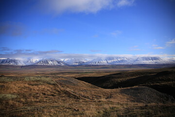 Fototapeta na wymiar snowy table mountains in Iceland
