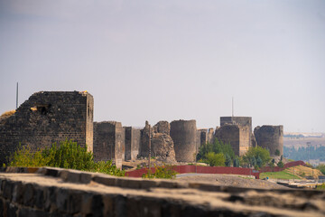 Fototapeta na wymiar Walls of Diyarbakir city. The Fortifications of Diyarbakir are a set of fortifications enclosing the historical district of Sur in Diyarbakir.