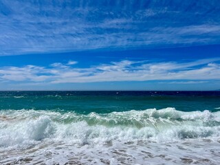 Fresh blue and azure sea, sea horizon background