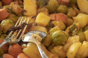 winter food brussels sprouts pan