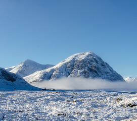 Obraz premium Buachaille Etive Mòr in Snow from Rannoch Moor 1