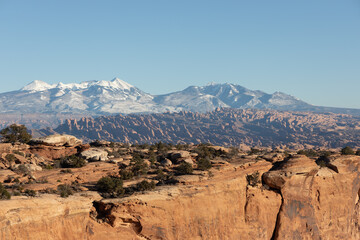 landscape of rock formations in the desert in Utah 