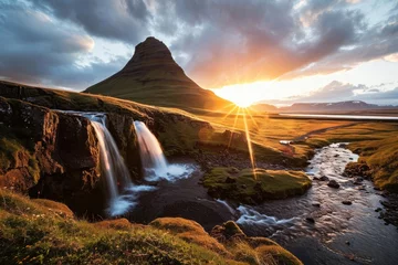 Crédence de cuisine en verre imprimé Kirkjufell Sunset over Kirkjufellsfoss Waterfall and Kirkjufell Mountain, an iconic Icelandic landscape that blends majestic silhouettes, reflecting rivers and waterfalls, and the ethereal play of sunlight