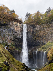 雄大な滝