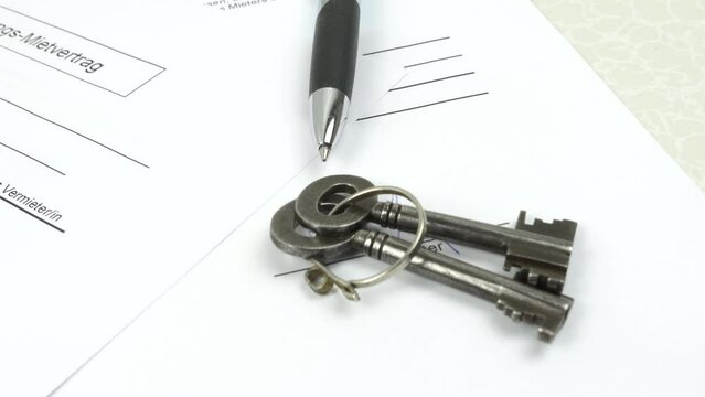 Ein Mietvertrag f&uuml;r eine Wohnung und die &Uuml;bergabe von Schl&uuml;ssel
