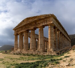 view of the Doric Temple of Segesta under an overcast sky