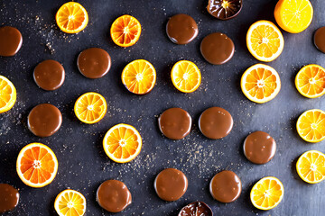 Candied orange slices in chocolate.