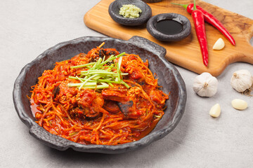 The representative menu items are steamed sea bass and lobster dishes.
