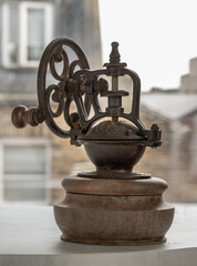 Antique coffee bean original grinder metal shake wheel with hand crank. Old original coffee grinder...