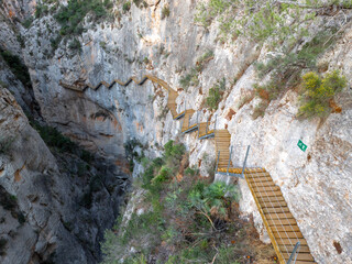 Pasarela de Madera en Relleu Alicante