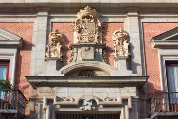 Fototapeta na wymiar Coat of arms of Old Town Hall (or Casa de La Villa) in Madrid, Spain 