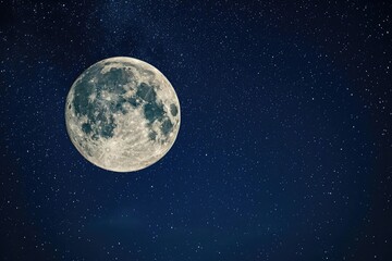 Fototapeta na wymiar Full moon in a clear night sky
