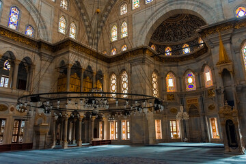 Fototapeta na wymiar Beautiful interior of the Nuruosmaniye Mosque in Istanbul, Turkey