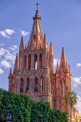 Obraz premium Reach for the Sky