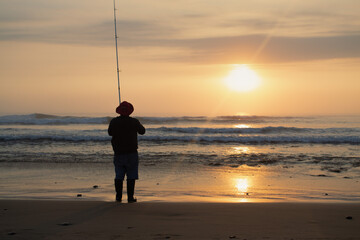 Pescando al atardecer