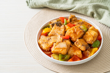 fish stew with tomato and pepper