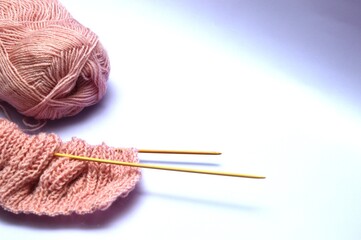 knitting yarn and knitting needles
