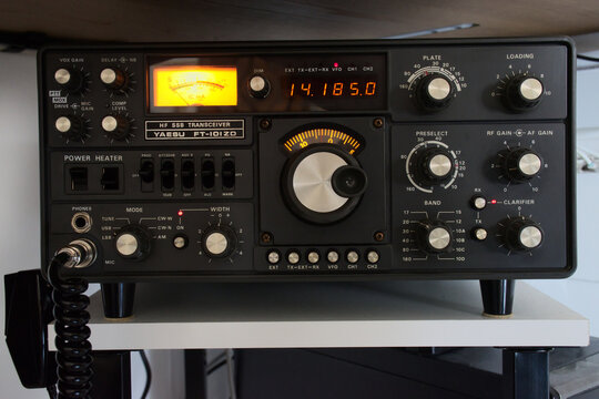FT-101ZD is a vintage precision engineered, high- performance HAM-RADIO HF transceiver years aprox.  1980-1990
it is a historic radio in the world of amateur radio