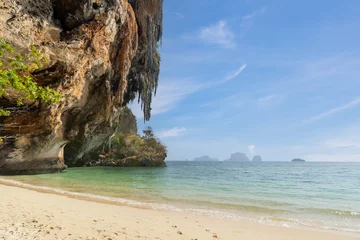 Photo sur Plexiglas Railay Beach, Krabi, Thaïlande Beautiful beach at Railay Beach, a destination of tourist in Krabi province, southern of Thailand