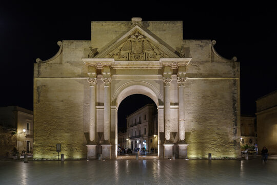 Fototapeta Triumphal arch, Porta Napoli. Lecce, Salento, Puglia, Italy