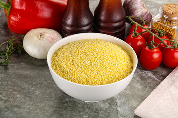 Raw dry wheat couscous grain