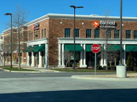 Banfield Pet Hospital in Rea Farms Waverly shopping center in Charlotte, NC