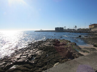 Praias do Passeio Marítimo de Algés e Rio Tejo - Lisboa - Portugal