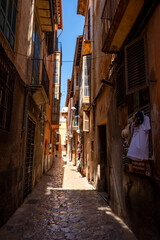 Fototapeta na wymiar Beautiful street scenes and architecture in Palma.