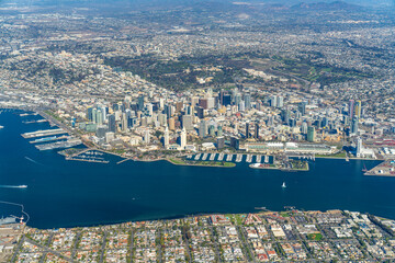 Naklejka premium San Diego Skyline: Aerial Majesty of Urban Waterfront and Architectural Splendor, January 2024