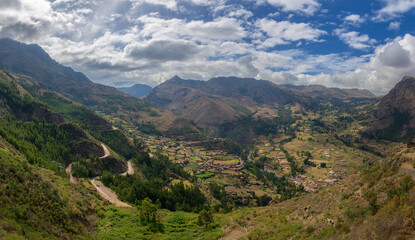 Naklejka premium Vista panorámica de sitio arqueológico Pisac - Valle Sagrado - Perú