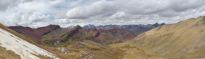 Paisaje montañoso - Montaña de siete colores - Vinicunca - Winicunca - Arcoiris - Perú